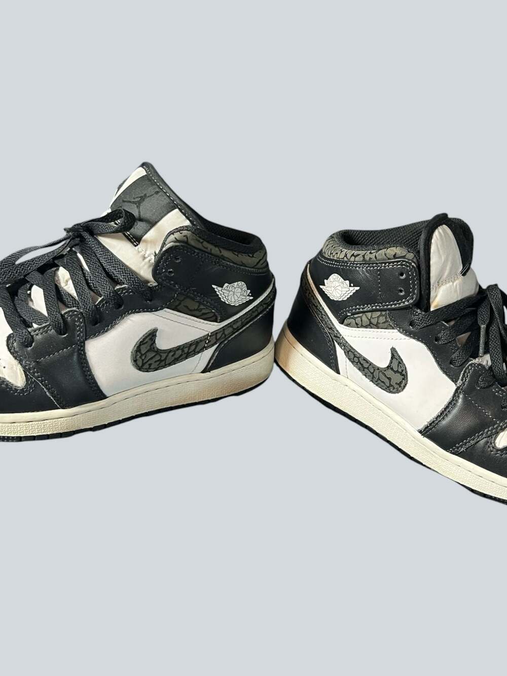 Air Jordan 1 Mid SE GS Panda Elephant FB9909-001 Youth Size 6Y